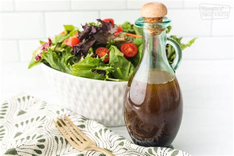 How many protein are in salad bar - balsamic dressing - calories, carbs, nutrition